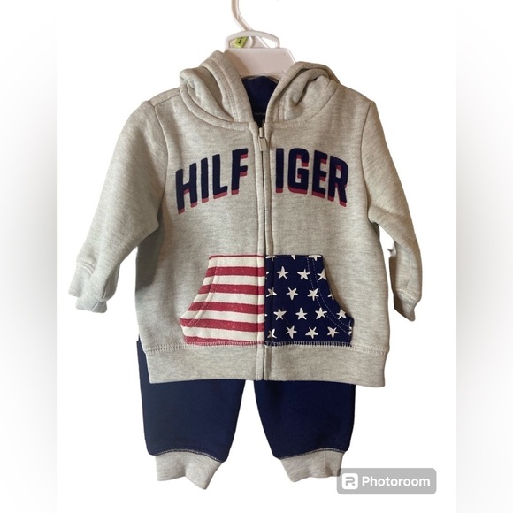 Tommy Hilfiger American Flag 2 piece Set - Picture 1 of 9